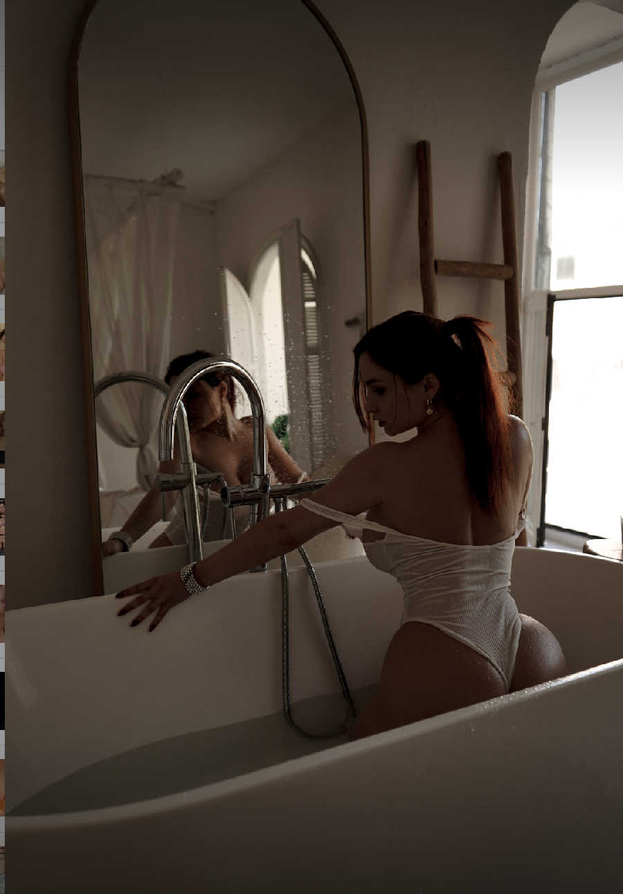 A playful frame from Miranda Faith nude — online in Gitega