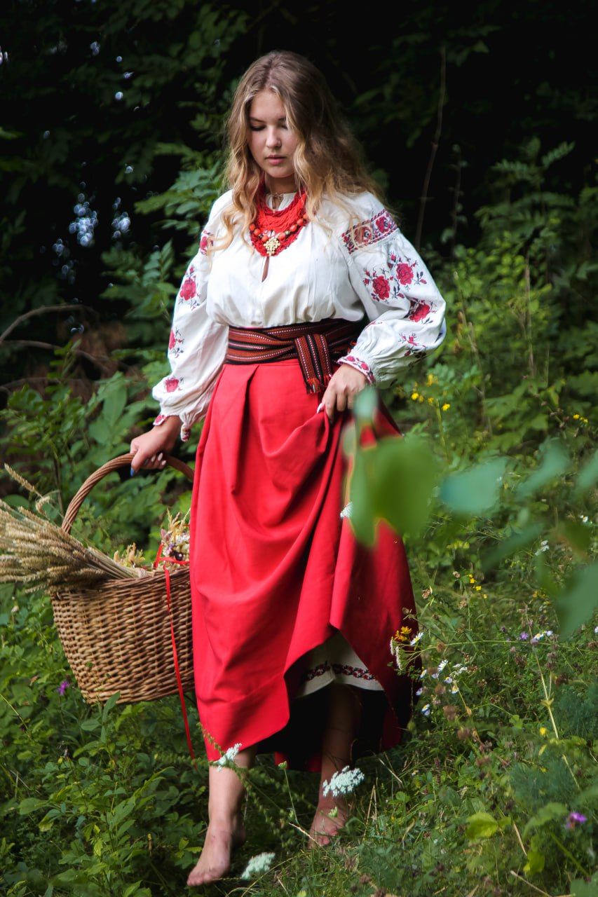 Slavic girls in Gitega