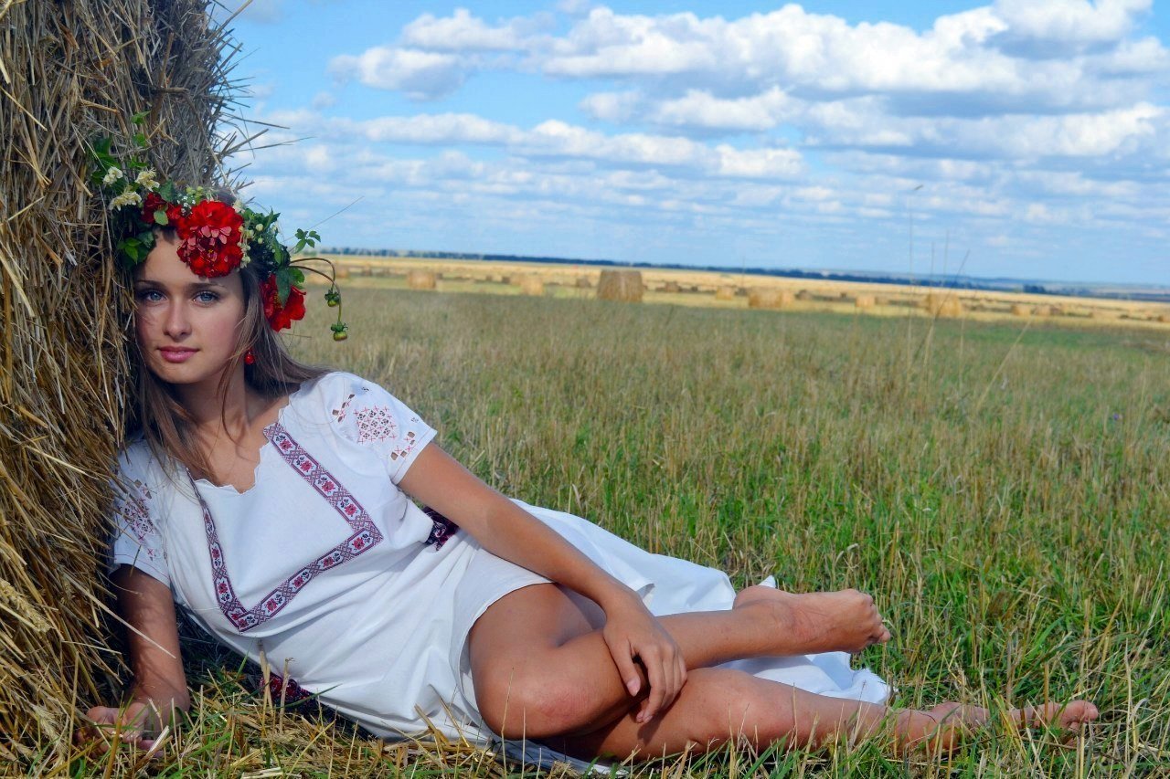 Slavic girls in Gitega