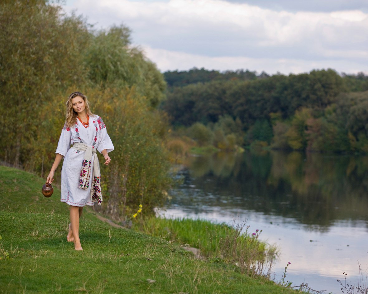 Nude girl Slavic women in Gitega