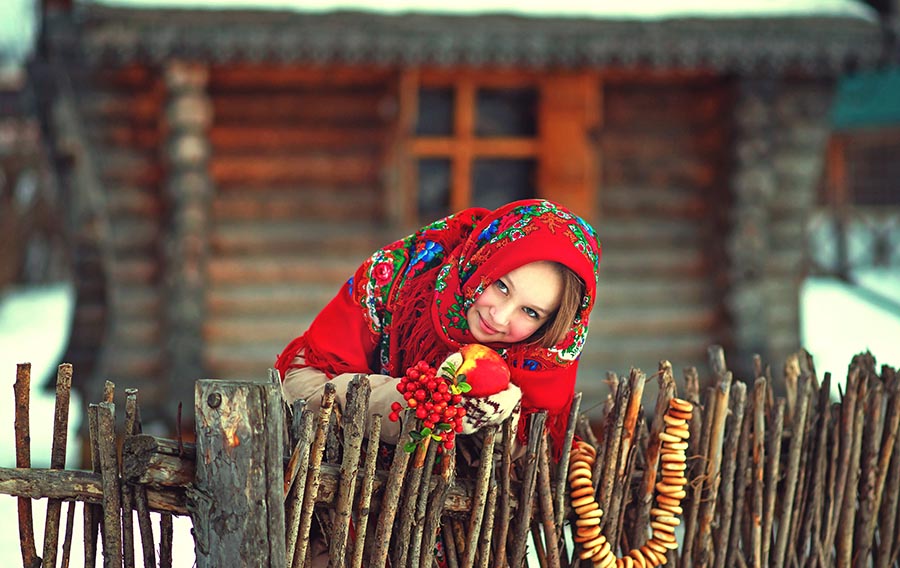 Sexy girl Women in Slavic costumes in Gitega