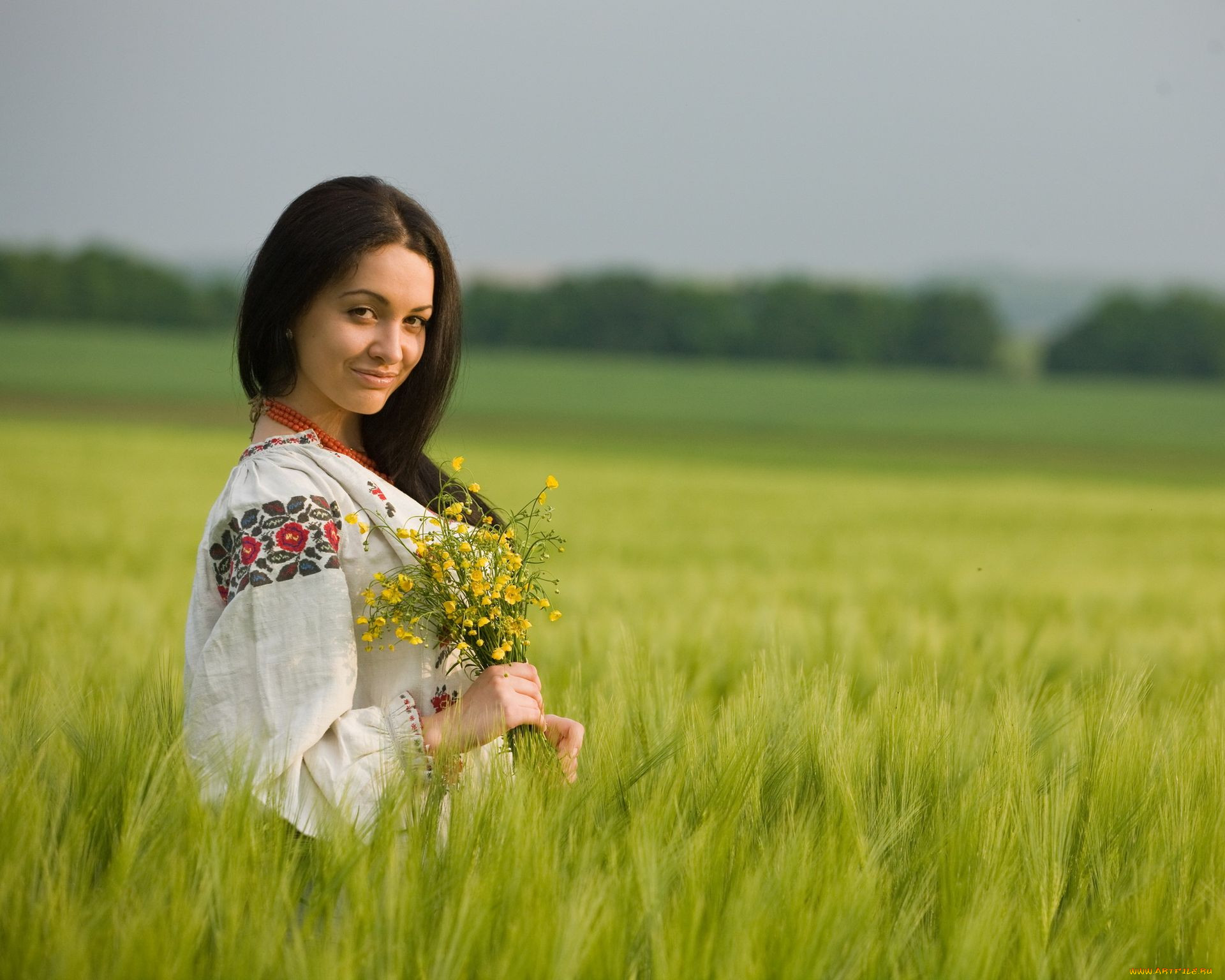 Women in Slavic costumes in Gitega