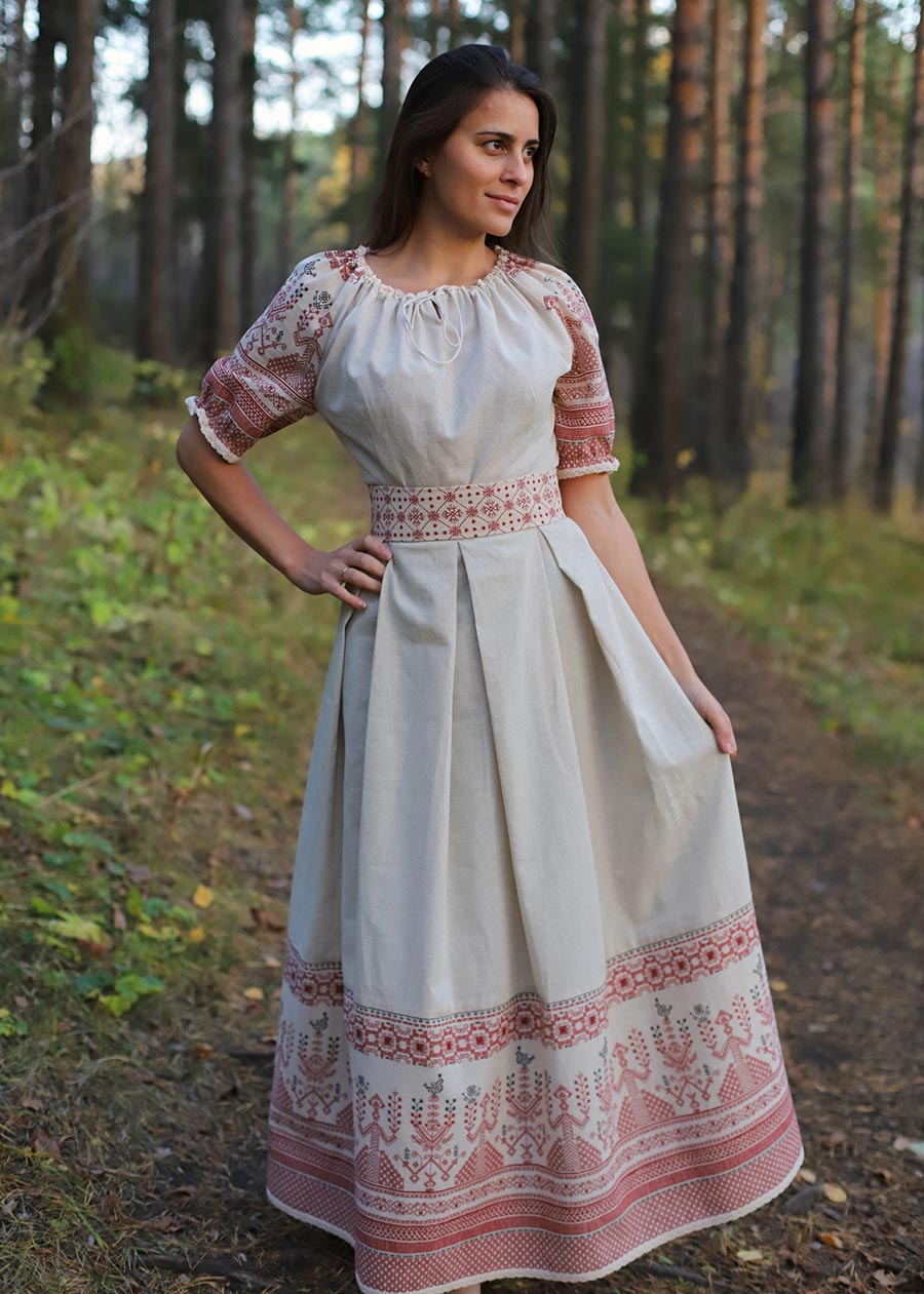 Girls in Slavic costumes in Gitega