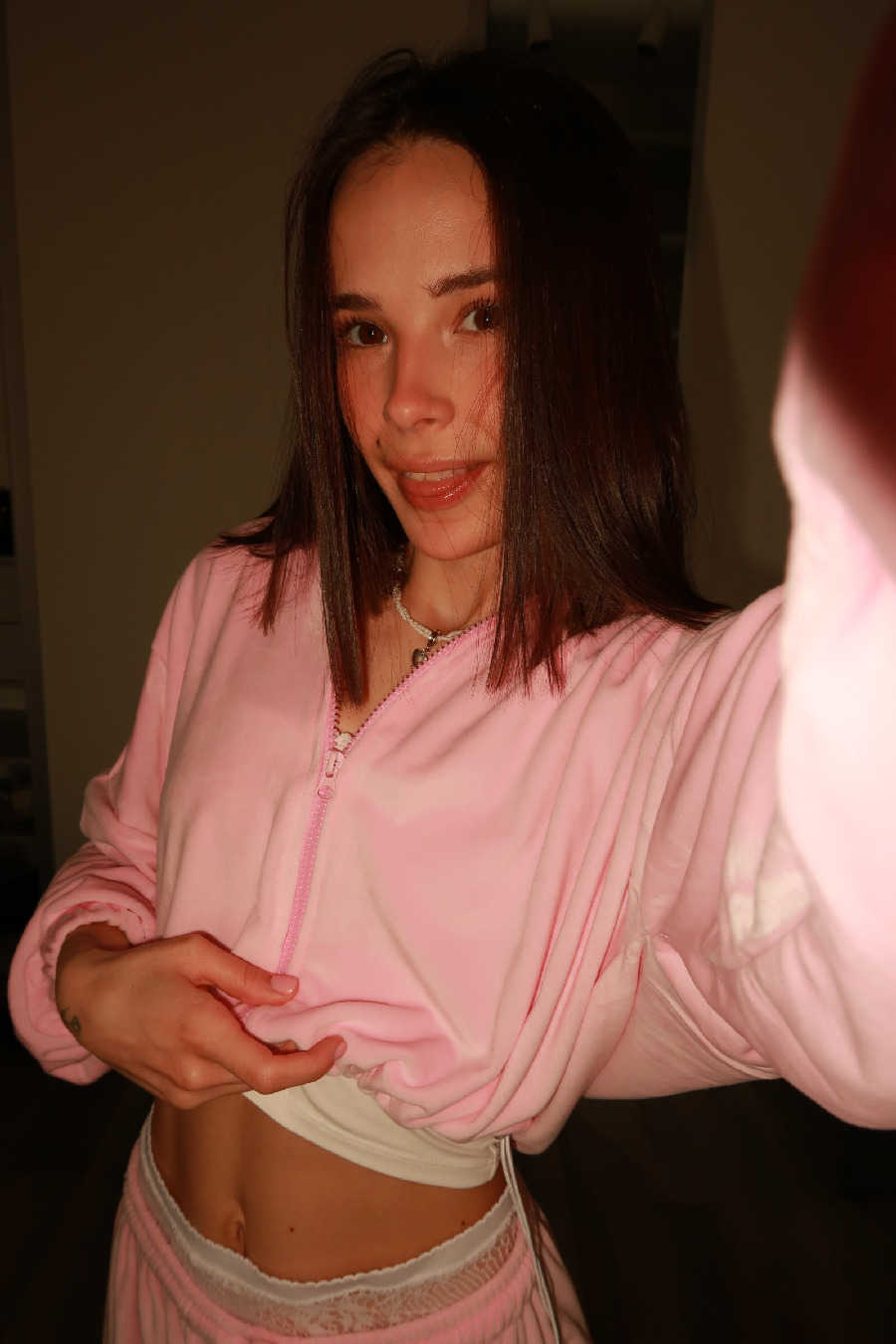 Tina brings the glow — live moments in Gitega